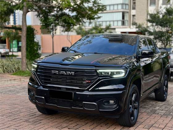 RAM RAMPAGE 2.0 HURRICANE 4 TURBO GASOLINA R/T 4X4 AUTOMÁTICO